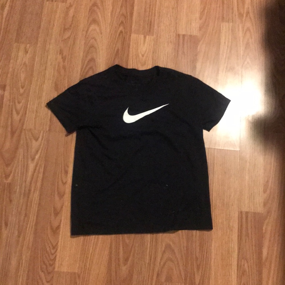 Nike shirt it’s a v-neck